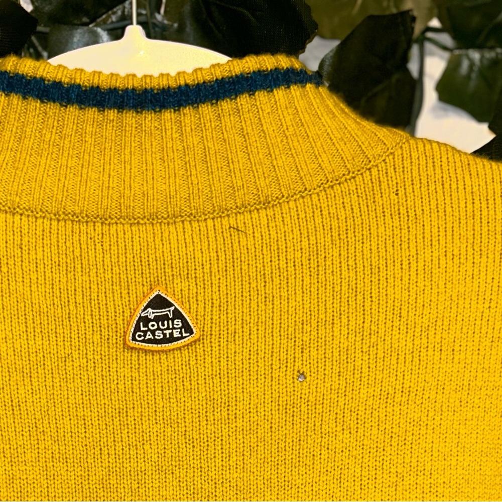 (#20) Used men’s large Louis Castro sweater - Picture 11 of 12